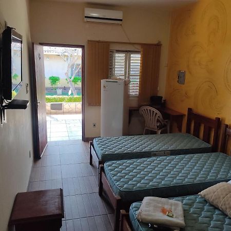 Hotel Pesqueiro Anzol De Ouro Ladário Exteriör bild